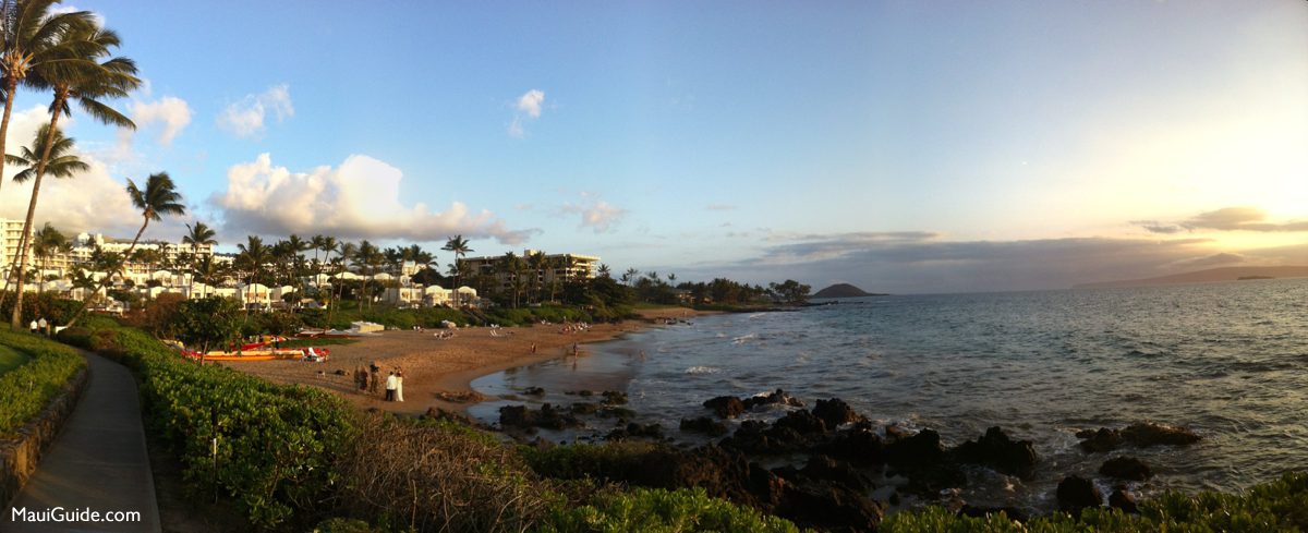 Beach and ocean beside the Wailea coastal path